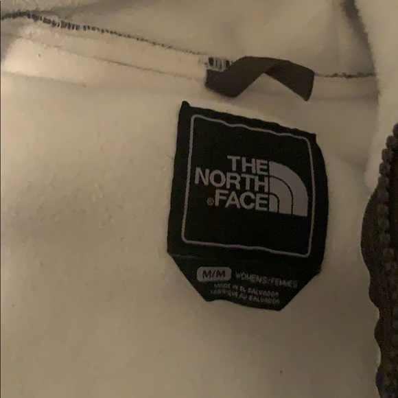 North face (women’s medium) - Picture 2 of 3
